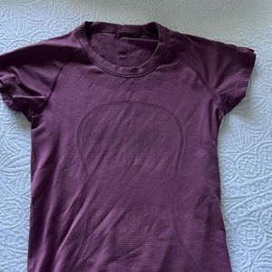 Lululemon swiftly tech short sleeve